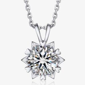 MomentWish Elegant Silver Pendant Necklace
For Mother’s Day